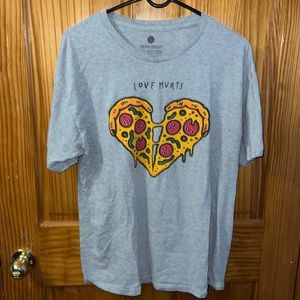 The Poster List Love Hurts Pizza Grey shirt Size L